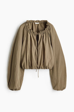 Blusa con bajo burbuja
