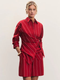 Льняная рубашка в полоску с декоративной пряжкой / Zarina