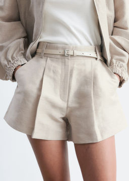 Pantalones cortos plisados en mezcla de lino