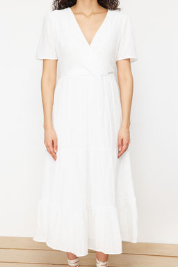 TRENDYOLMILLA Ekru Etegi Belden Ac?lan Kruvaze Yaka Astarl? Maxi Dokuma Elbise TWOSS24EL00693  фото 4