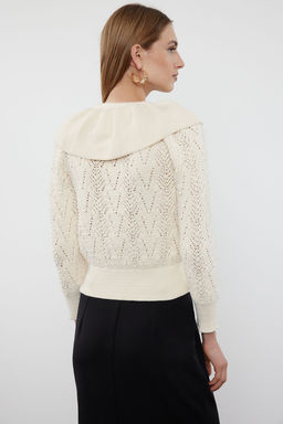 Tas Yumusak Dokulu Kurdele/Fiyonk Ve Inci Detayl? Polo Yaka Triko Kazak TWOAW25KZ00158 - Trendyolmilla фото 5