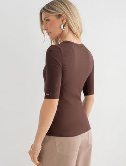 Джемпер из трикотажа в широкий рубчик