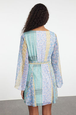 TRENDYOLMILLA Cok Renkli Cicek Desenli Etegi Belden Ac?lan Mini Astarl? Dokuma Sifon Elbise TWOAW25EL00178  фото 10