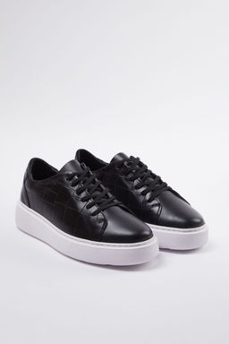 Trendyolmilla Shoes Siyah Hakiki Deri Krokodil Detayl? Erkek Spor Ayakkab? TAKAW25SN00010