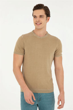 Мужской свитер цвета хаки