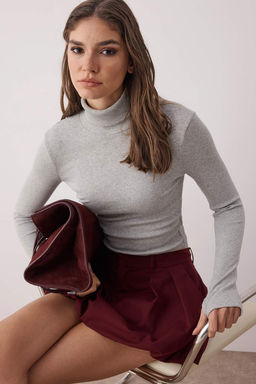 Gri Fitted/Vucuda Oturan Bal?kc? Yaka Parmak Detayl? Fitilli Esnek Orme Bluz TWOAW21BZ0071