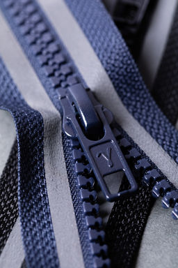 Молния Трактор GAMMA G3051S со светоотр. полосой 75 см Тип 5 10 шт разъёмная однозамковая