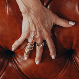 Кольцо «Змея» ребристая, цвет золото, безразмерное