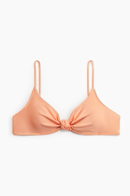 Top de bikini con nudo decorativo y relleno