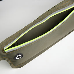 Сумка для бега на пояс, со светоотражающими элементами, с отверстием для наушников, 24×0.3×10 см, хаки