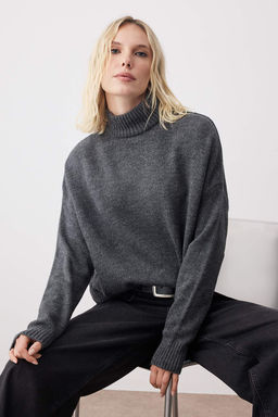 Antrasit Genis Kal?p Yumusak Dokulu Triko Kazak TWOAW23KZ00469 - Trendyolmilla фото 2