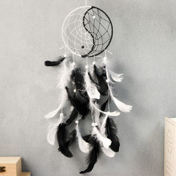 Ловец снов амулет «Инь-ян», чёрно-белые пёрышки, 44×15 см