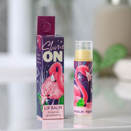 Бальзам для губ Shine on!, 5 г, аромат клубника, BEAUTY FОХ
