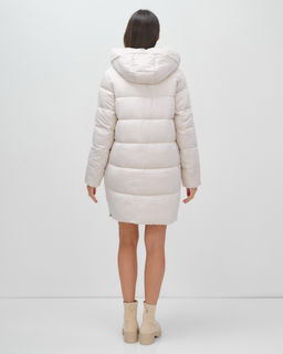 Куртка зимняя женская классическая с капюшоном бежевого цвета 7671B - Visdeer фото 19