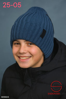 Шапки для зимы, внутри подкладка на флисе