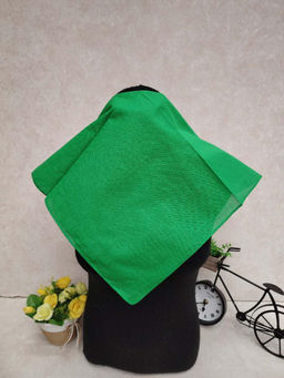 Платок косынка на голову и шею, хлопок, цвет зеленый