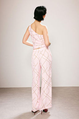Trendyol Studio Pembe Desenli Arka Beli Lastikli Saten Pantolon TWOSS26PL0013 - Trendyolmilla фото 4