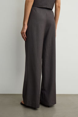 Брюки из костюмной ткани со складками - Mollis фото 6