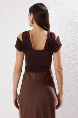 TRENDYOLMILLA Haki Carmen Yaka Aksesuarl? Orme Body TPRSS25BD00004