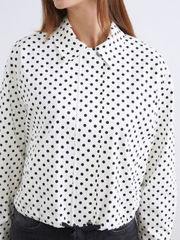 G?mlek Yaka Puantiyeli Oversize Kad?n Ceket