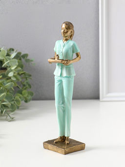 Сувенир полистоун "Медсестра в зелёном костюме с подносом с лекарствами" 23,5 см