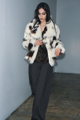 FAUX FUR JACKET ZW COLLECTION LIMITED EDITION - Zara фото 9