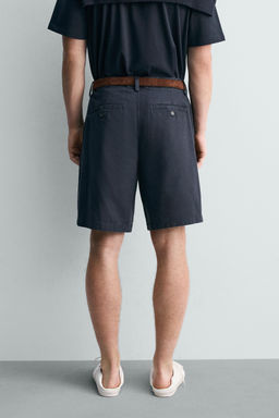 BERMUDA REGULAR FIT PLIEGUES / Marino