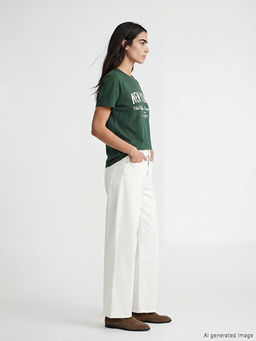 Bisiklet Yaka New York Bask?l? Kad?n Ti??rt