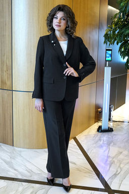 Костюм ALANI 2381 черный/молоко