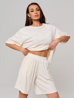 335 Костюм с шортами, велюр, молочный - Knitka wear фото 8