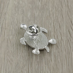 Брошь "Черепашка мини" гелиотис