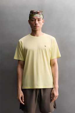 CAMISETA T?CNICA ESTAMPADO FLOR / Amarillo - Zara фото 2
