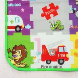 Игровой коврик для детей на фольгированной основе Малыши зверята, размер 180х150x0,5 см, Крошка Я  фото 4