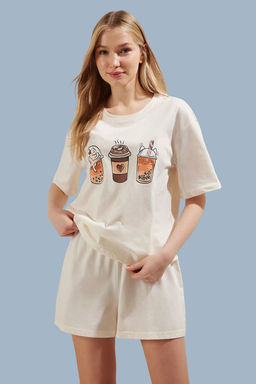 Trendyolmilla Ekru %100 Pamuklu Kahve Bask?l? Sortlu Orme Pijama Tak?m? THMSS25PT00247