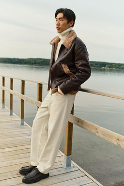 Cazadora con ribete de borreguito Regular Fit