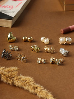 Цена за 2 шт. Серьги пусеты One year, 12 пар, цветочное настроение, белые в золоте