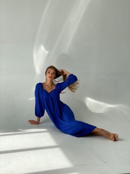 Платье-миди с пышными рукавами в цвете кобальт - Martichelli фото 7