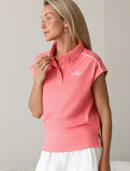 Футболка-поло из фактурного трикотажа