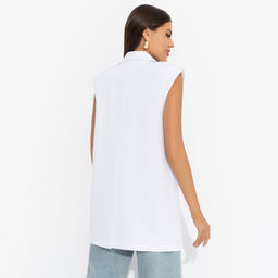 Жилет с подплечниками, Каноны глянца (белый) - Charutti фото 5