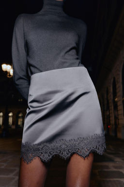LACE HEM SKORT - Zara фото 2