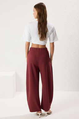 Bordo Yanlar? Pileli Yuksek Bel Esnek Orme Pantolon TWOSS25PL00054