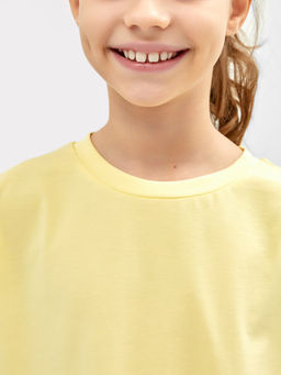 Многоярусное платье силуэта оверсайз для девочек светло-желтое - Mark formelle фото 4