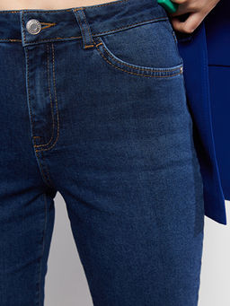 Normal Bel Slim Fit D?z Cep Detayl? Kad?n Rodeo Jean ?ort