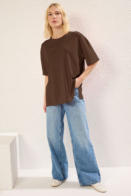 Kahverengi More Sustainable Modal Kumas Oversize/Genis Kal?p Orme T-Shirt TWOSS25TS00125