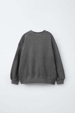 GARMENT DYE LABEL SWEATSHIRT