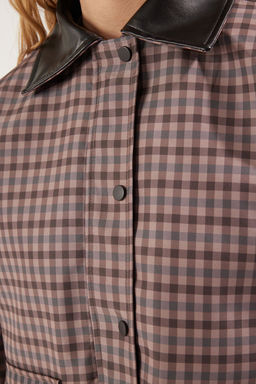 TRENDYOLMILLA Cok Renkli Poti Kare Desenli Suni Deri Yaka Detayl? Oversize Ceket Mont TWOSS25MO00022  фото 4