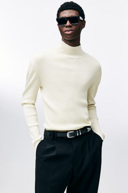 Jersey brillante con cuello perkins Slim Fit