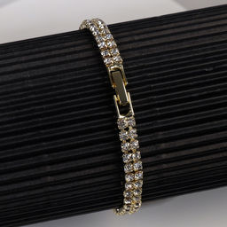 Цена за 2 шт. Браслет со стразами «Сияй» 2 ряда, цвет белый в золоте, 18см