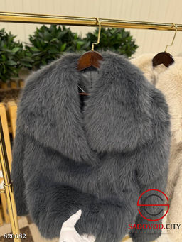 Шуба женская из искусственного меха - Bruno фото 2