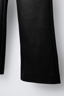 FAUX LEATHER FLARE TROUSERS - Zara фото 4